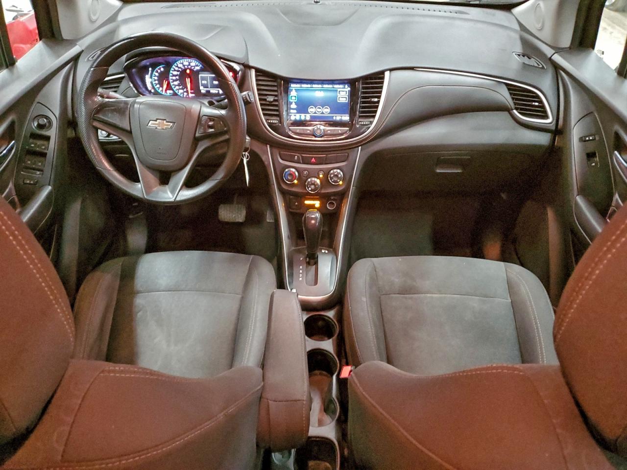 2018 CHEVROLET TRAX LS photo 8