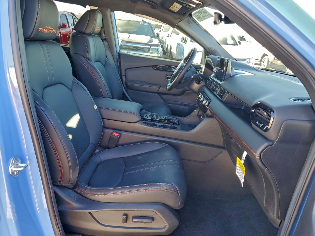 2025 HONDA PILOT TRAILSPORT photo 7