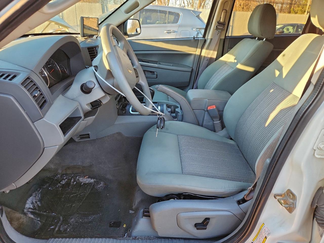 2007 JEEP GRAND CHEROKEE LAREDO photo 13