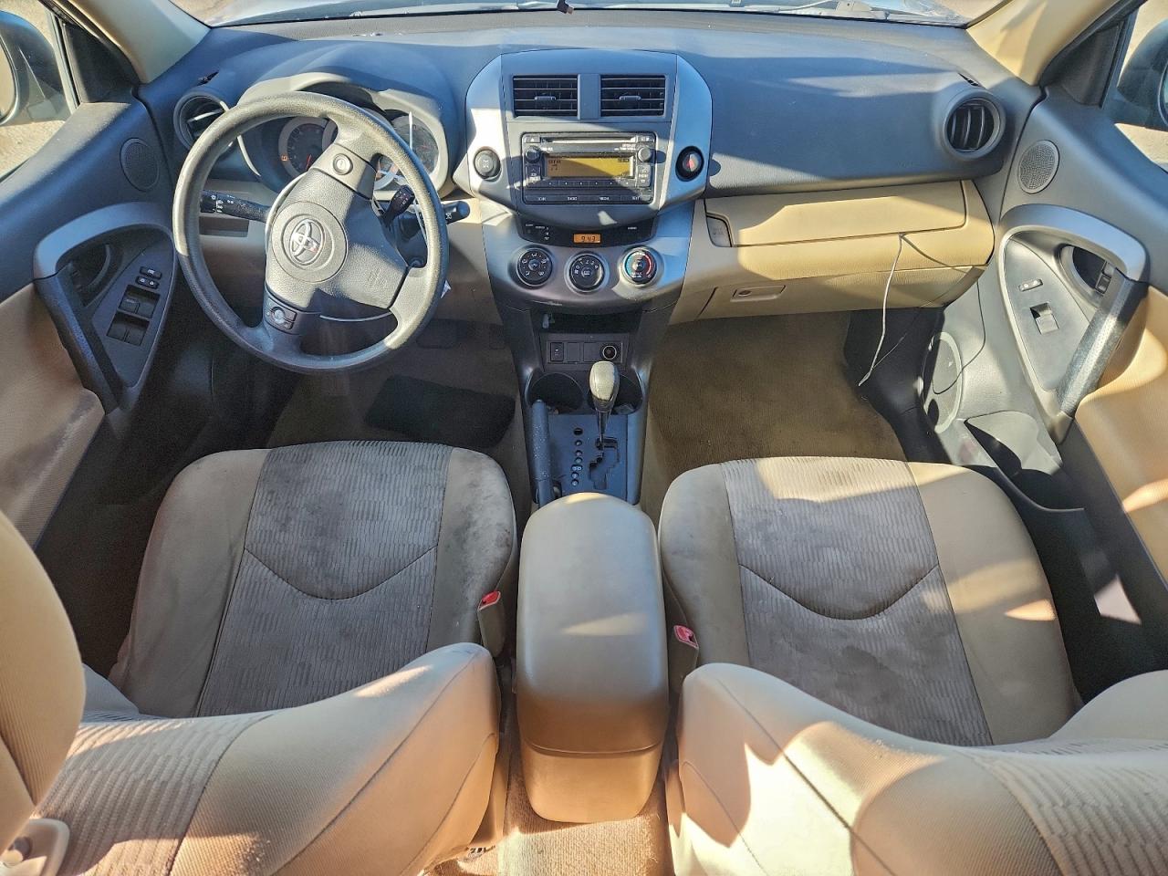2012 TOYOTA RAV4 photo 8