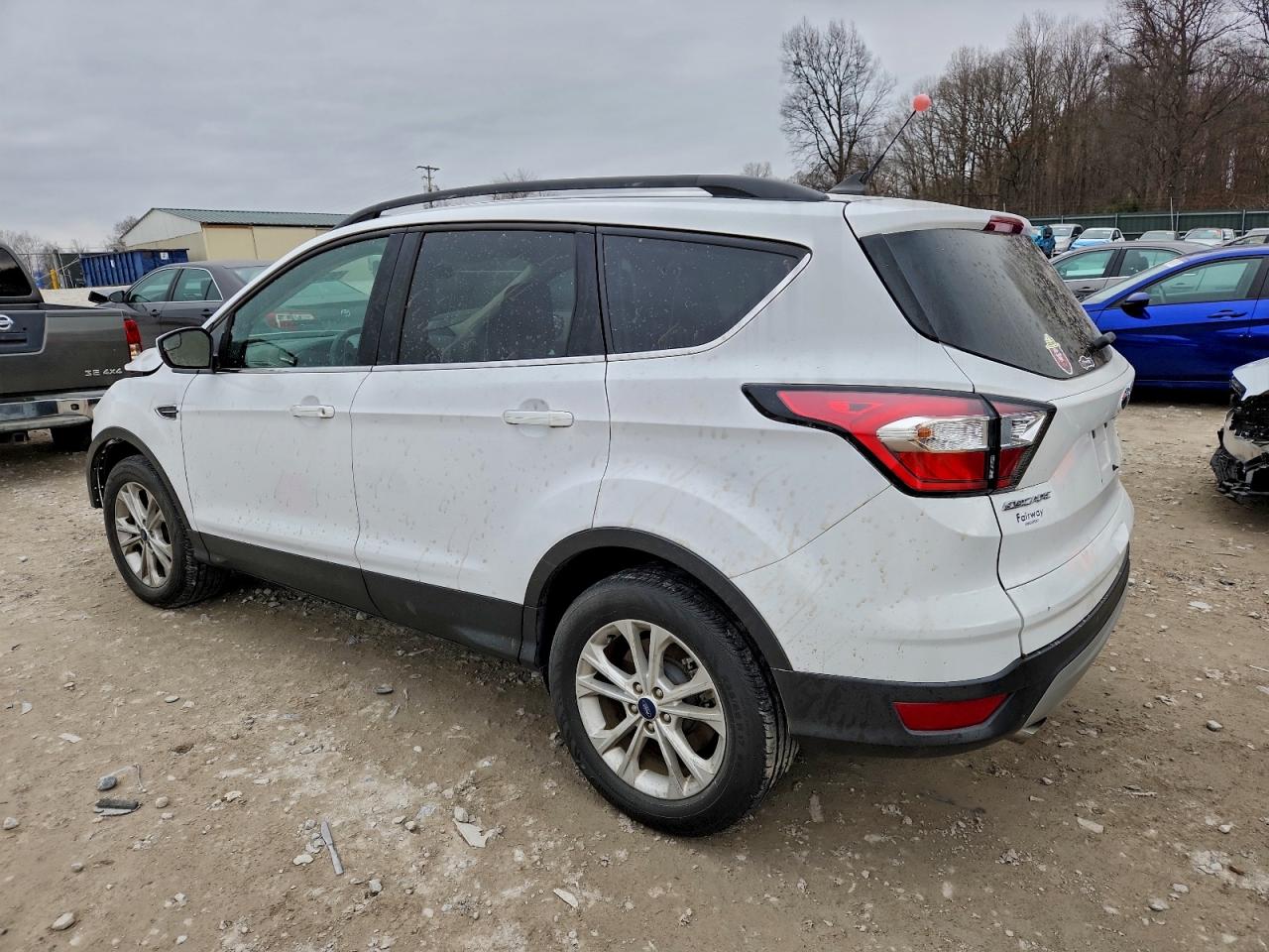 2018 FORD ESCAPE SEL photo 2