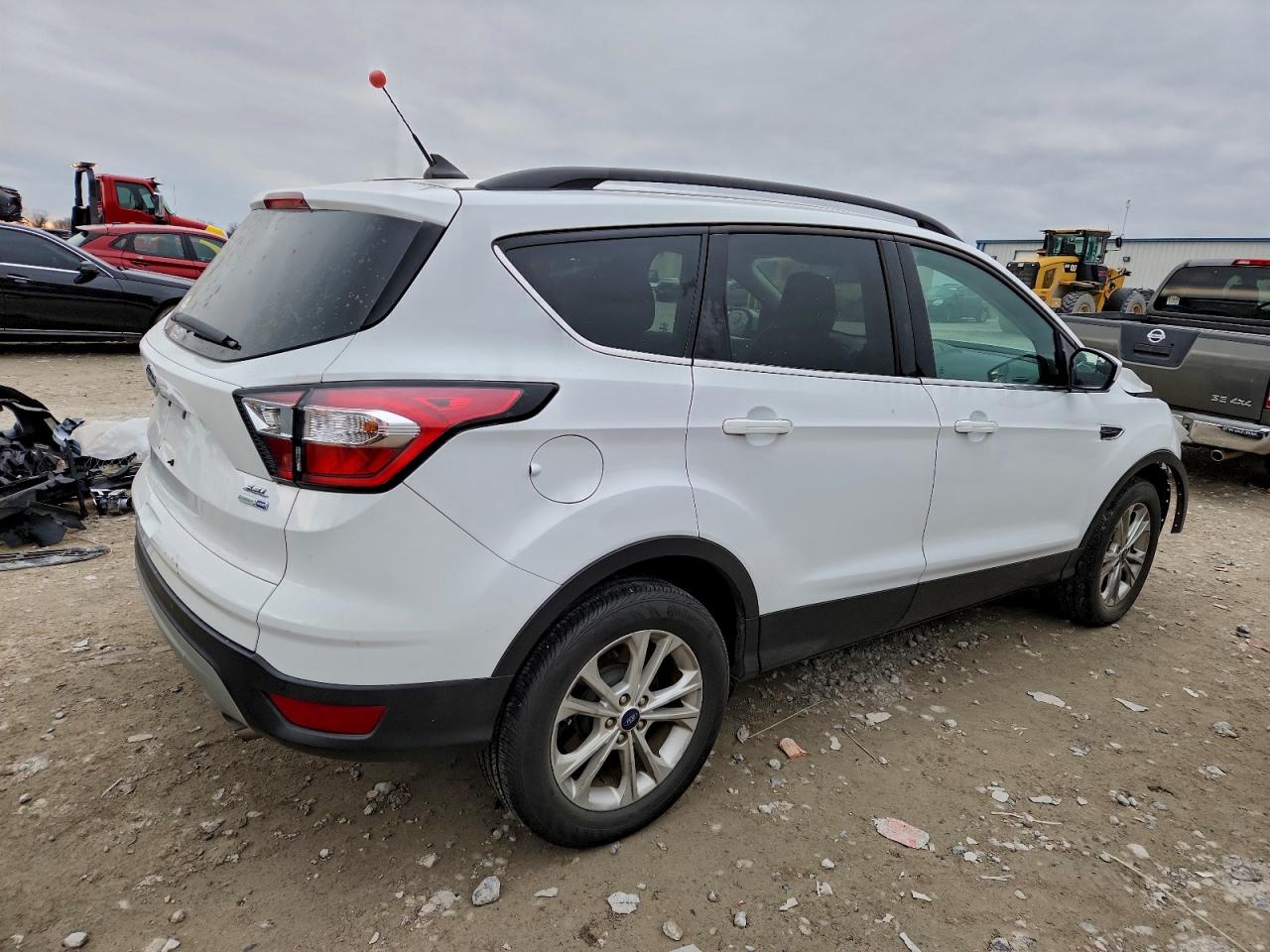 2018 FORD ESCAPE SEL photo 3