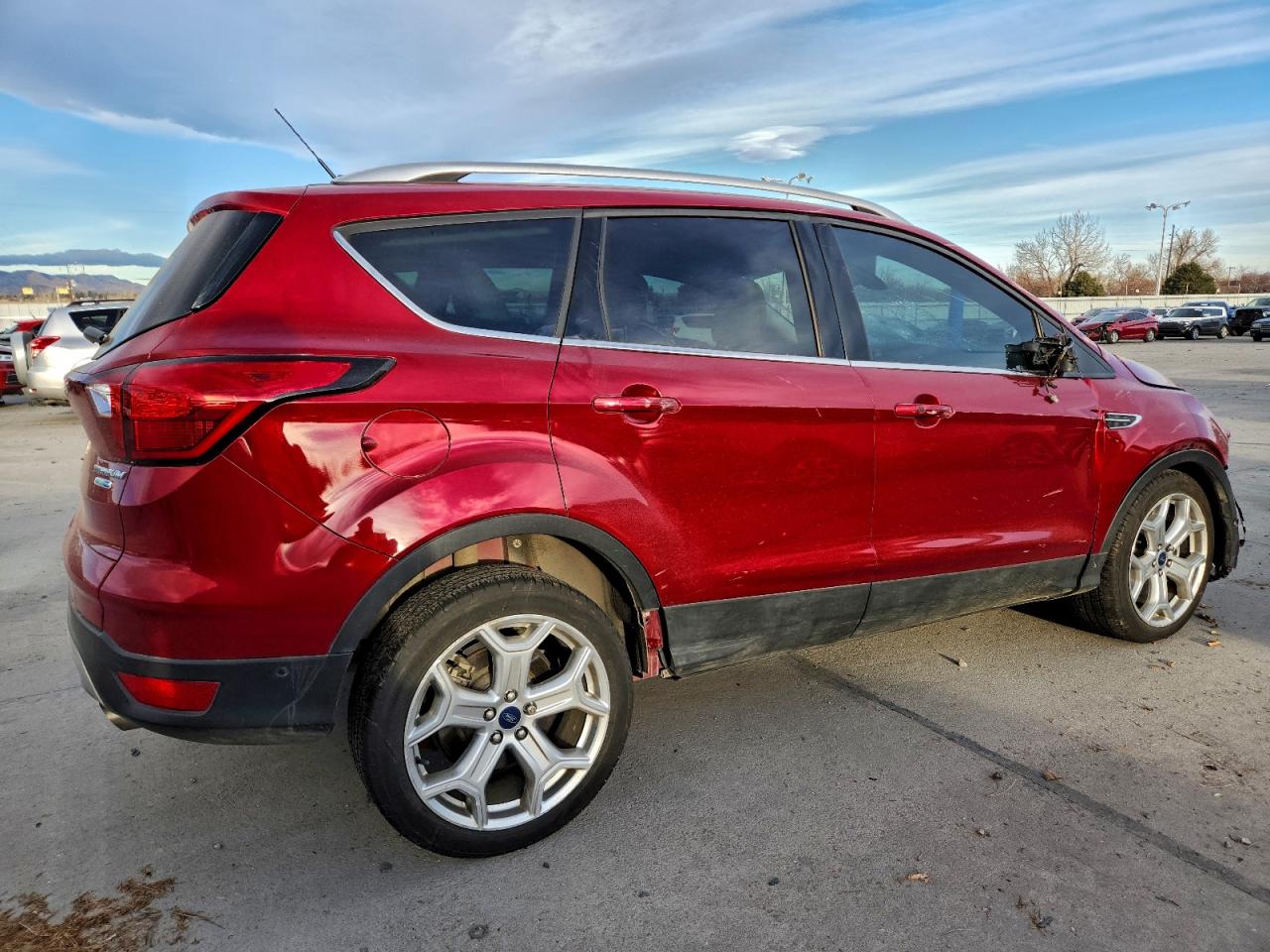 2019 FORD ESCAPE TITANIUM photo 3