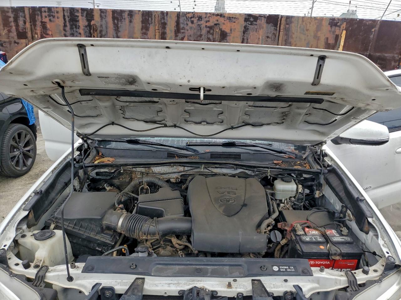 2017 TOYOTA TACOMA DOUBLE CAB photo 11