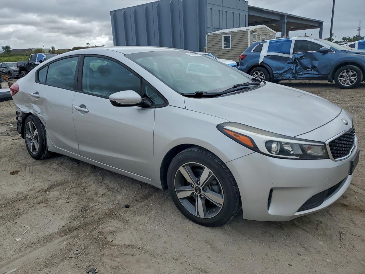 2018 KIA FORTE LX photo 4