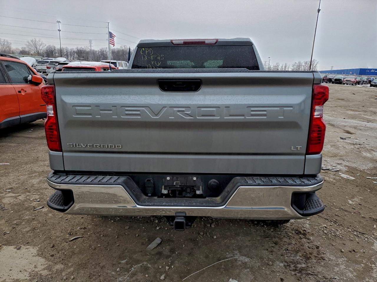 2023 CHEVROLET SILVERADO K1500 LT-L photo 6
