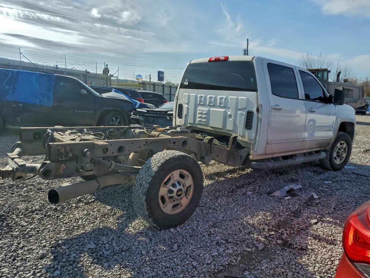 2018 CHEVROLET SILVERADO K2500 HEAVY DUTY LT photo 3