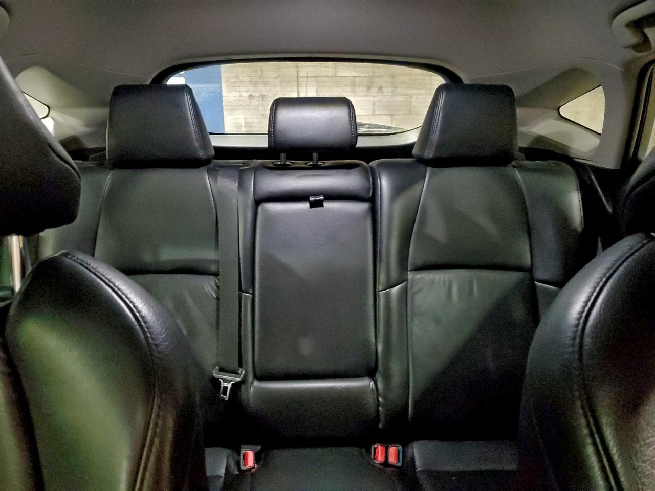 2021 TOYOTA VENZA LE photo 10