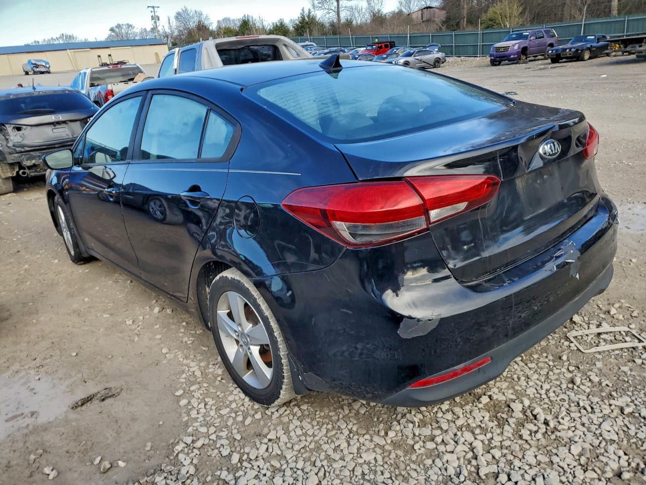 2018 KIA FORTE LX photo 4