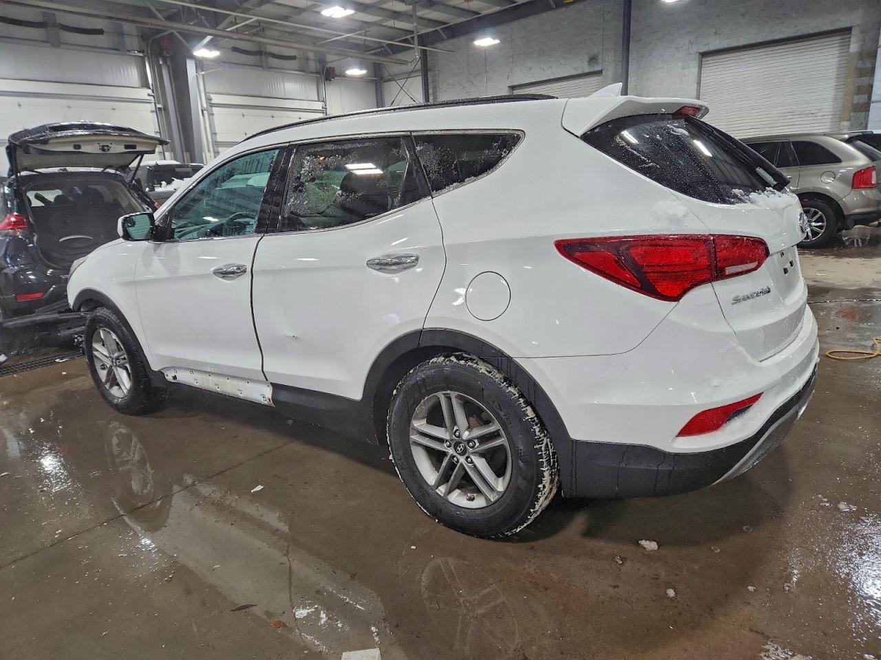 2017 HYUNDAI SANTA FE SPORT photo 2