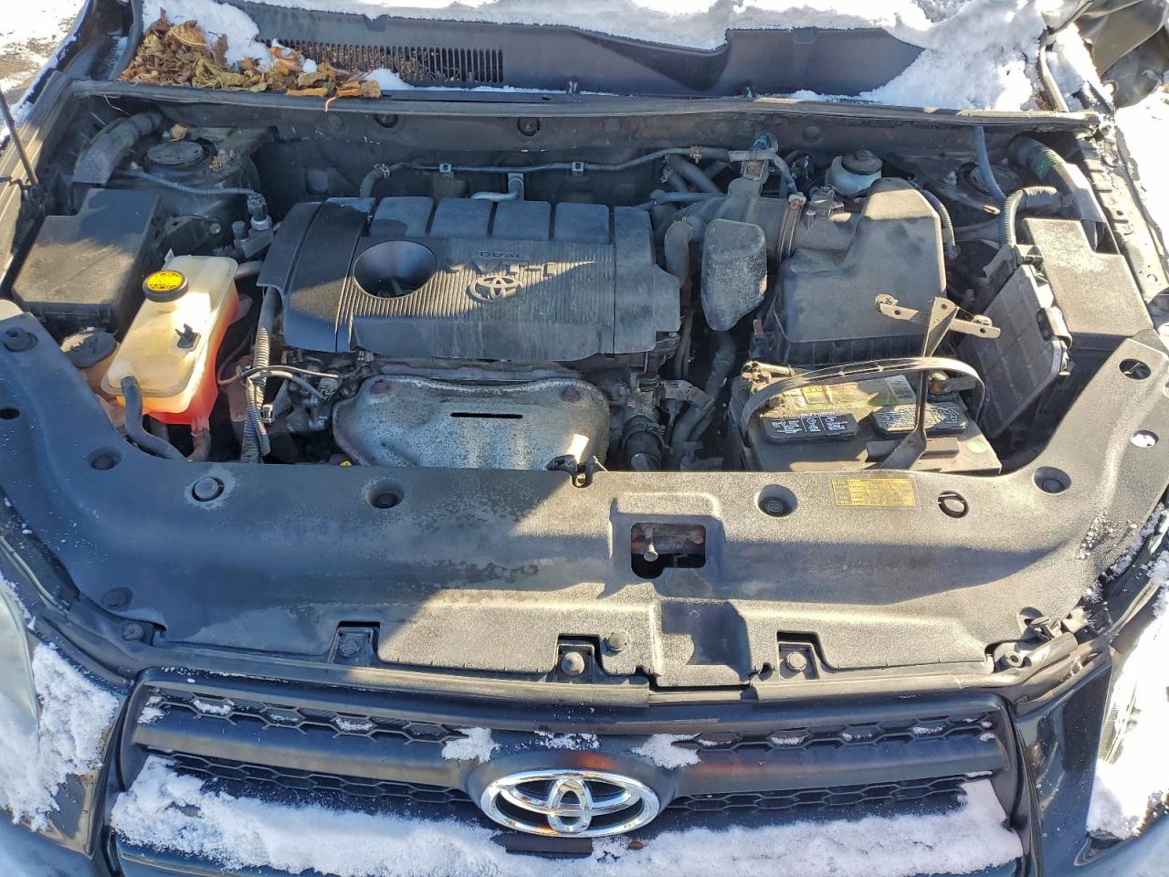 2011 TOYOTA RAV4 photo 12