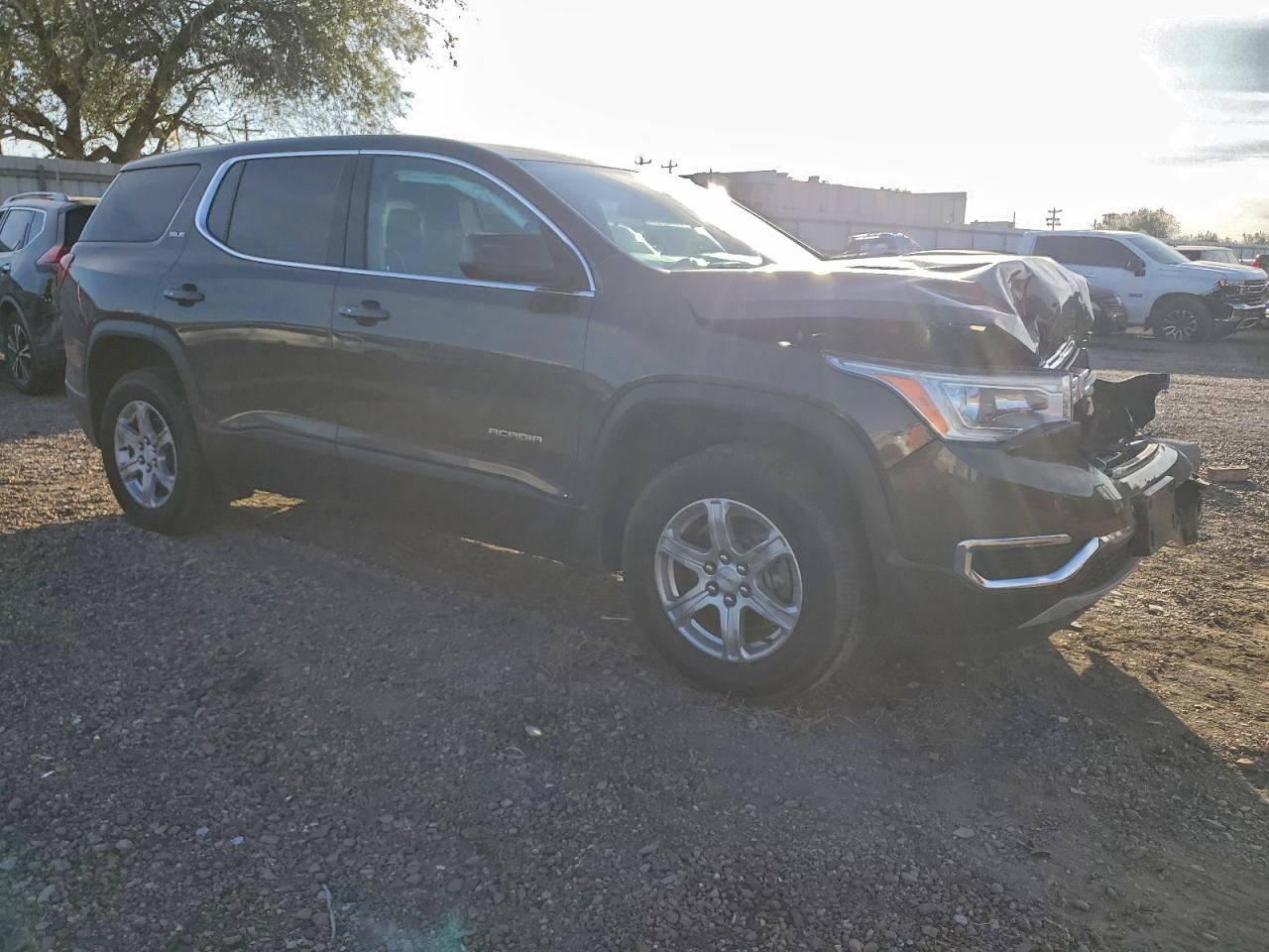 2019 GMC ACADIA SLE photo 4