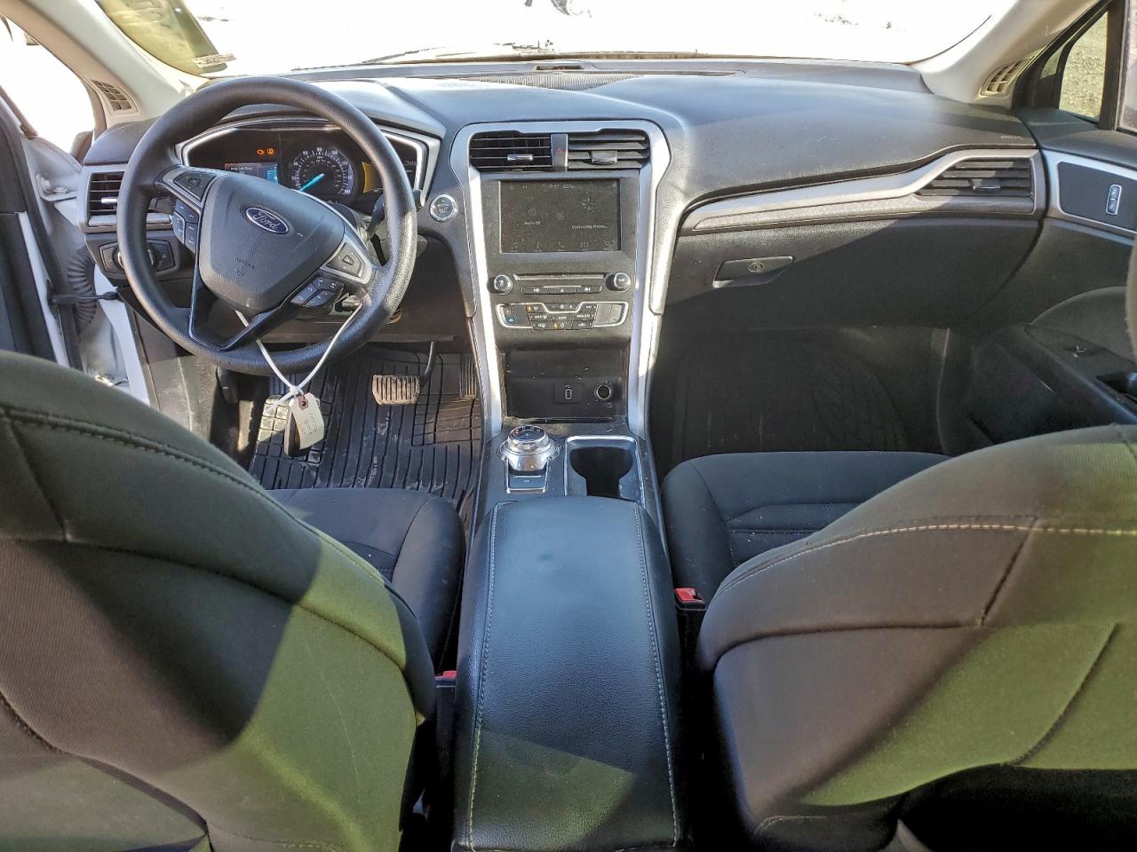 2017 FORD FUSION SE photo 15