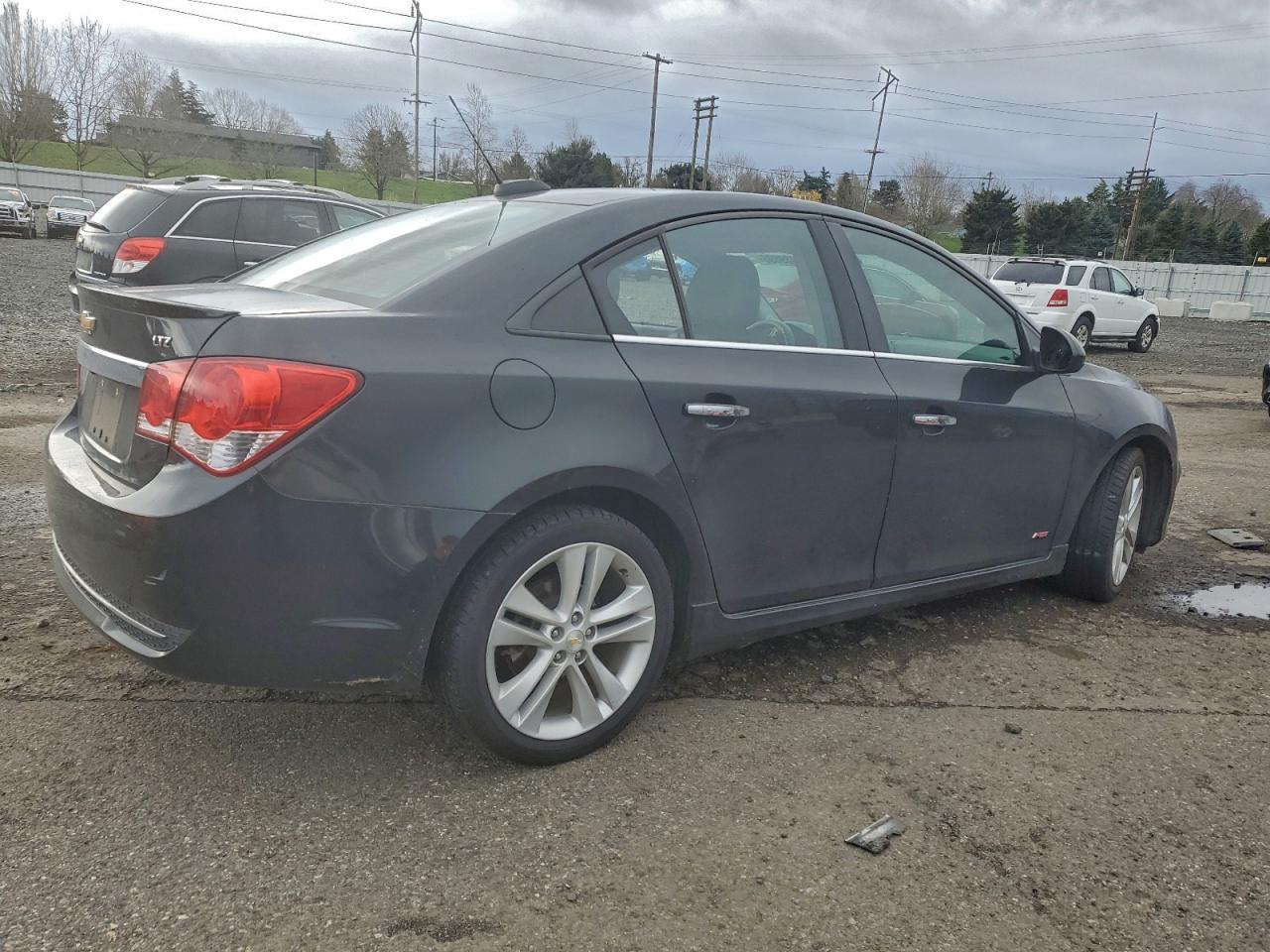 2015 CHEVROLET CRUZE LTZ photo 3