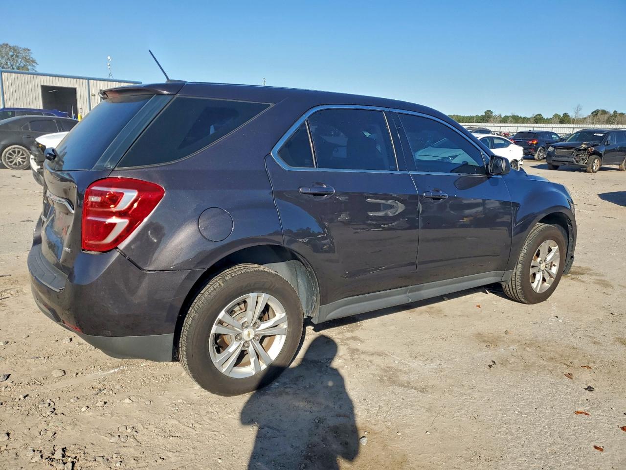 2016 CHEVROLET EQUINOX LS photo 3