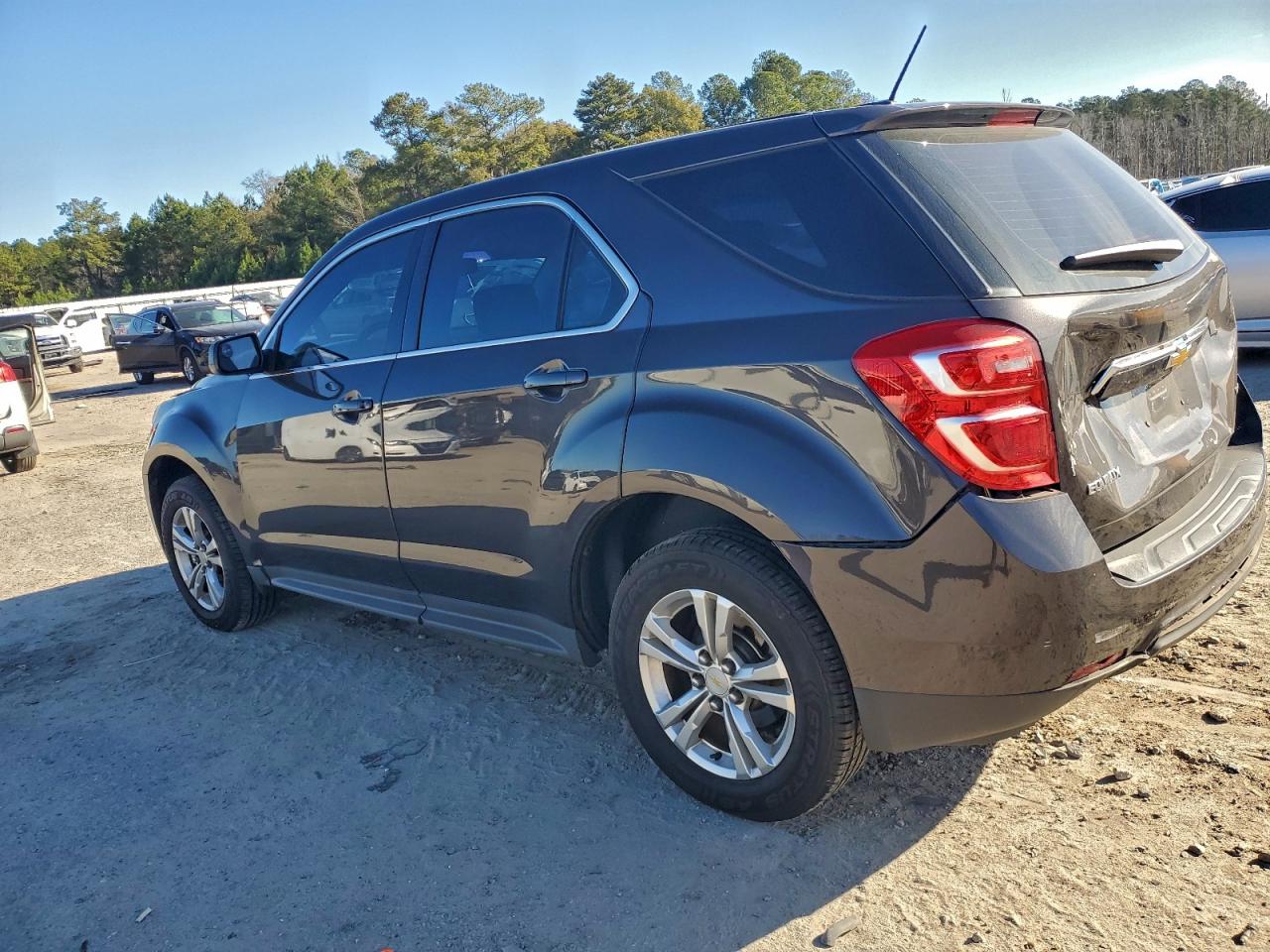 2016 CHEVROLET EQUINOX LS photo 2