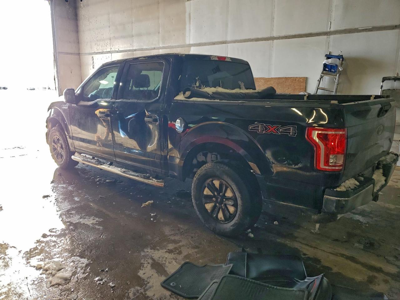 2017 FORD F150 SUPERCREW photo 2