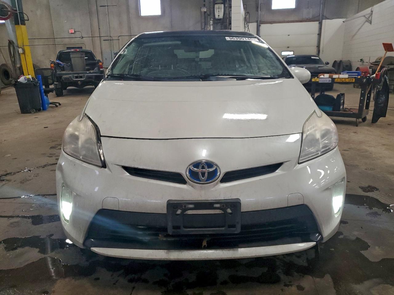 2012 TOYOTA PRIUS photo 5