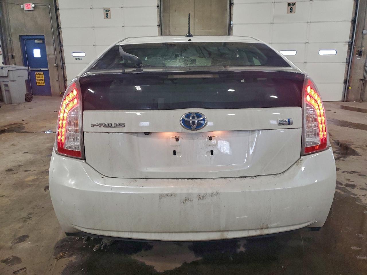 2012 TOYOTA PRIUS photo 6