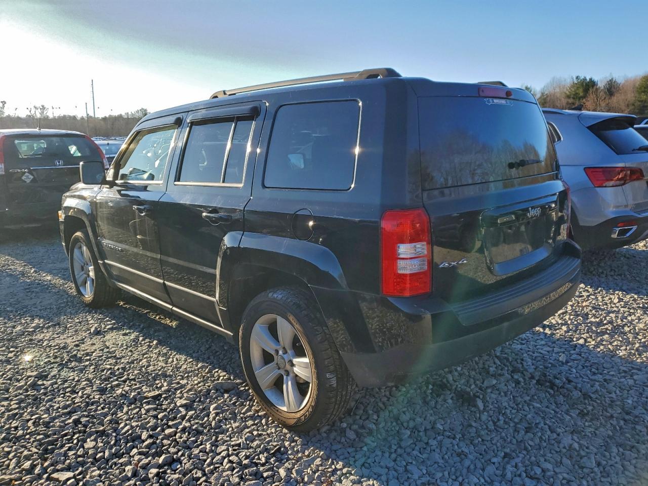 2015 JEEP PATRIOT LATITUDE photo 2