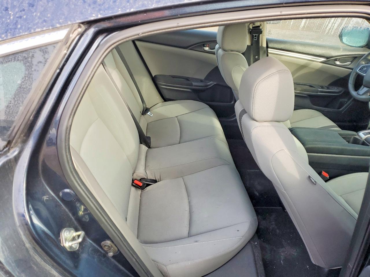 2016 HONDA CIVIC LX photo 19