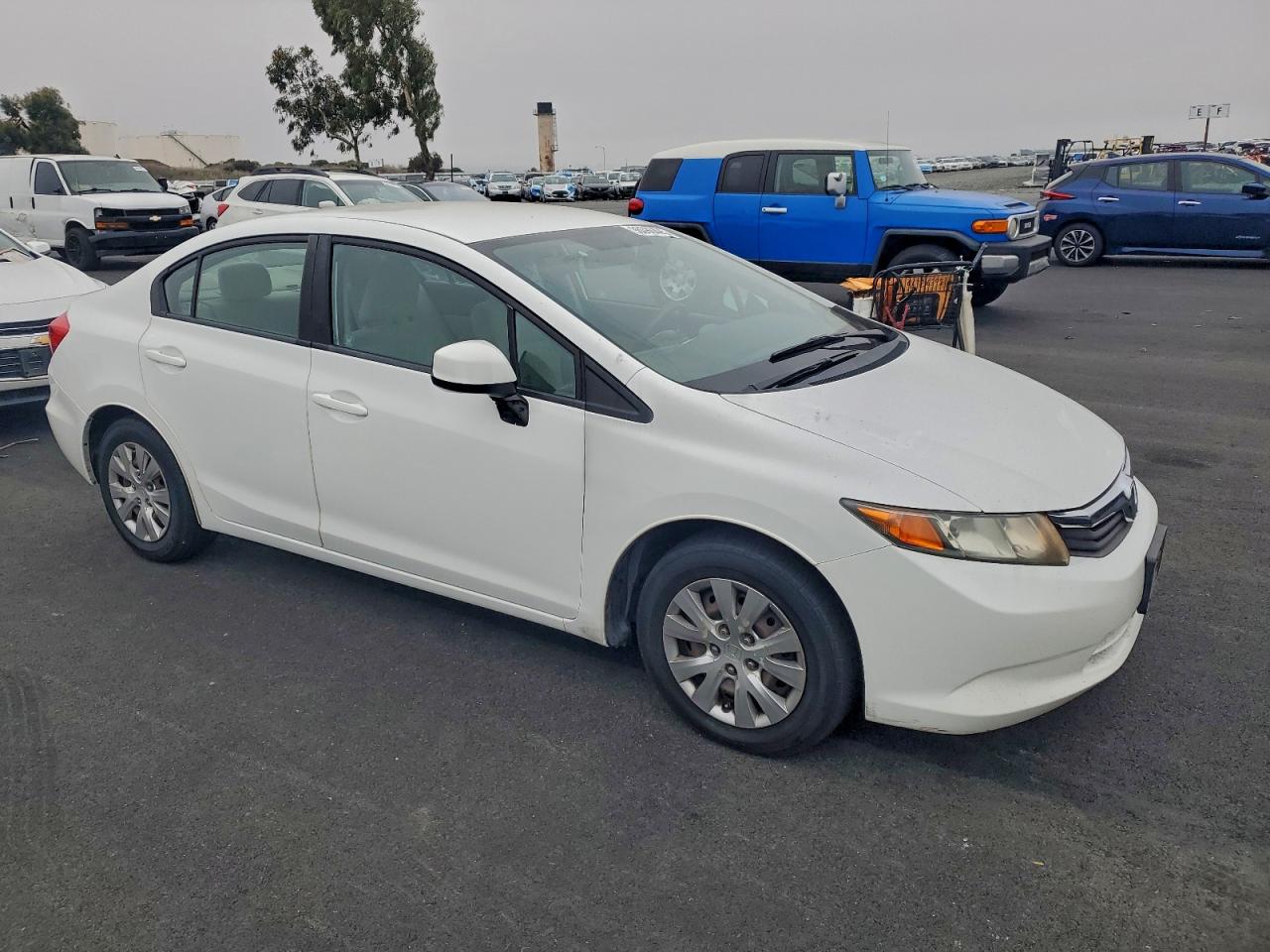 2012 HONDA CIVIC LX photo 4