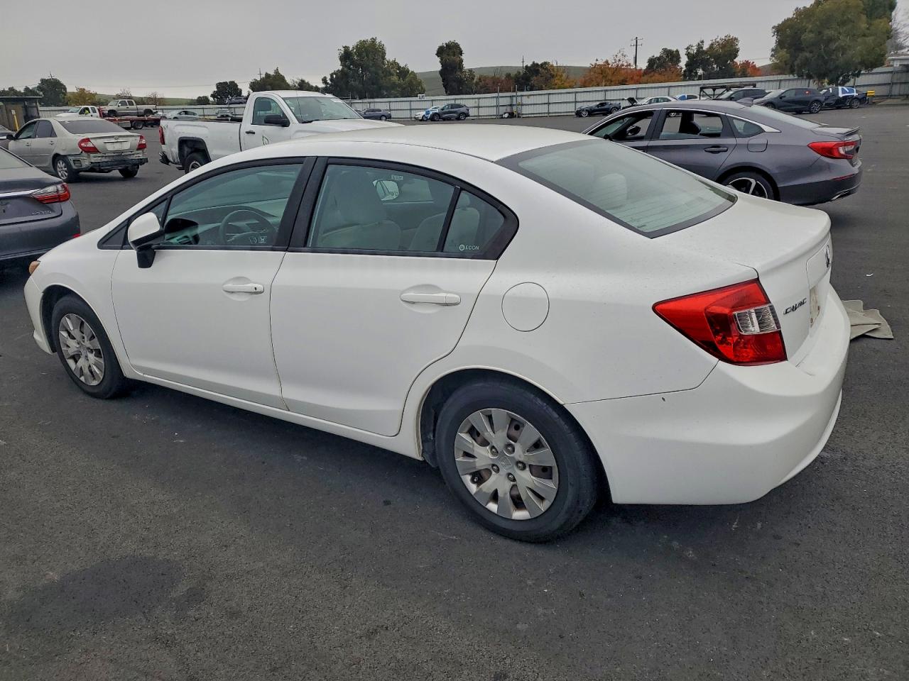 2012 HONDA CIVIC LX photo 2