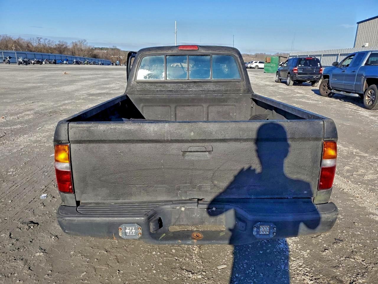 1998 TOYOTA TACOMA XTRACAB photo 6