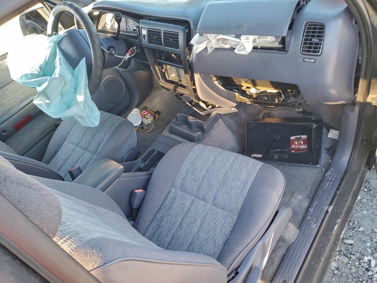 1998 TOYOTA TACOMA XTRACAB photo 8
