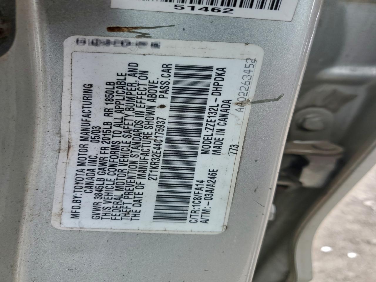 2004 TOYOTA COROLLA MATRIX XR photo 12