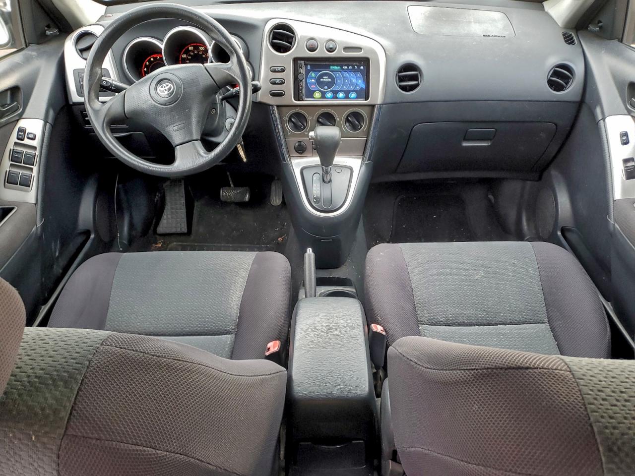 2004 TOYOTA COROLLA MATRIX XR photo 8