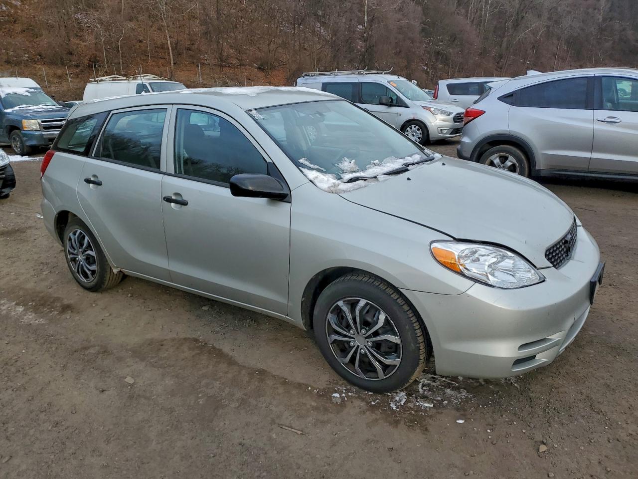 2004 TOYOTA COROLLA MATRIX XR photo 4