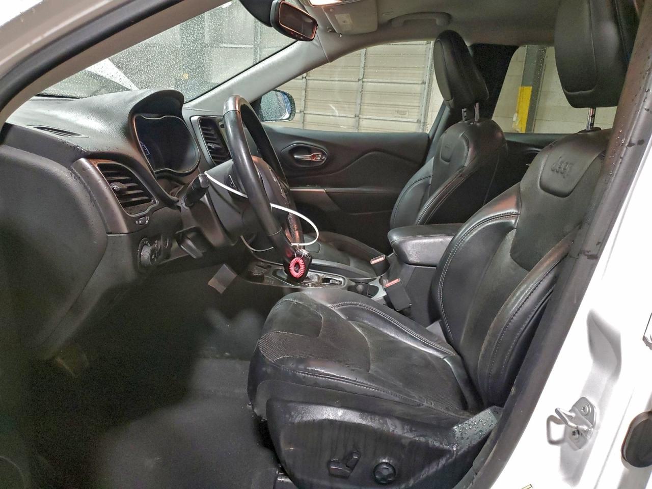 2019 JEEP CHEROKEE LIMITED photo 7