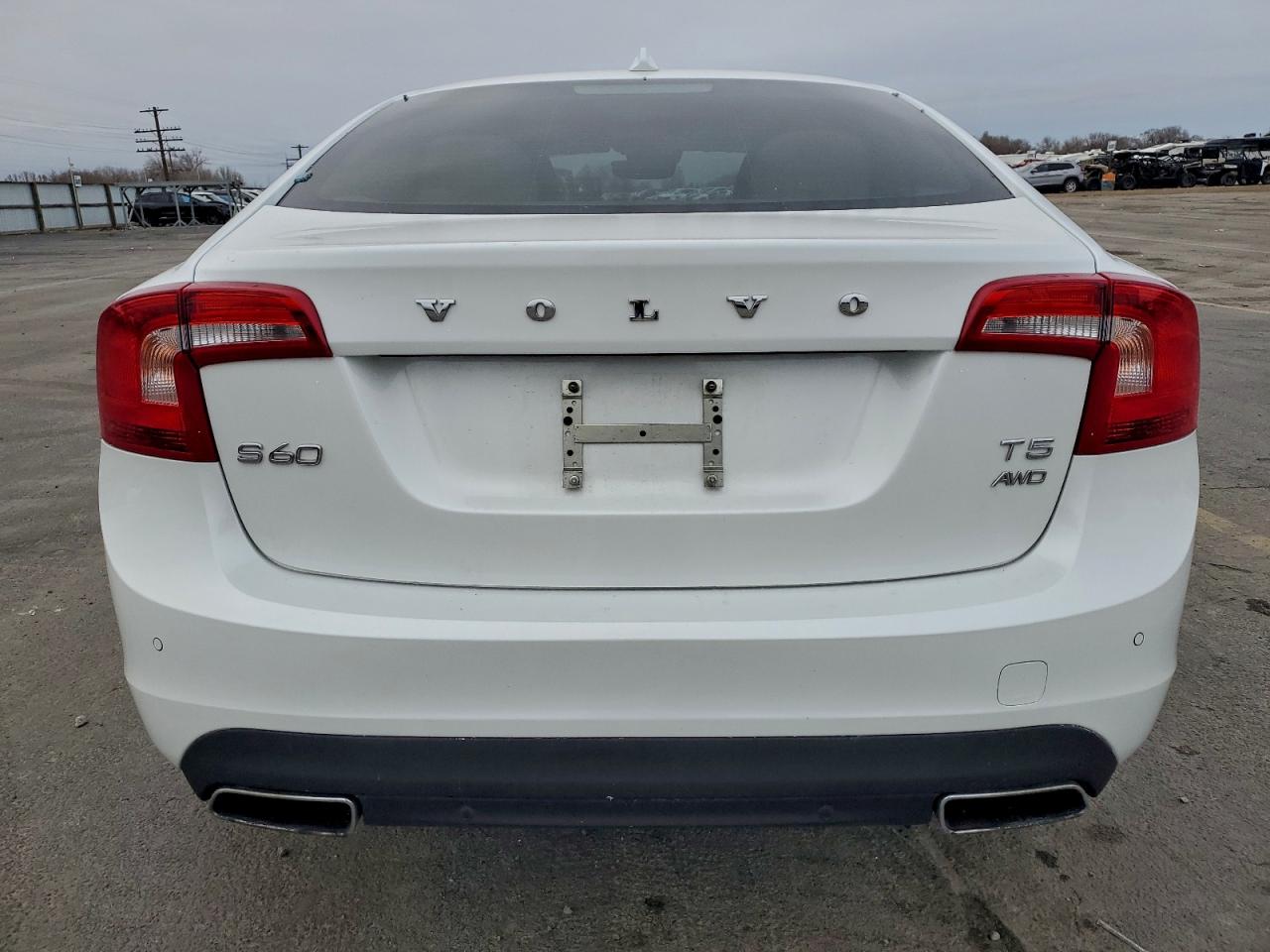 2016 VOLVO S60 PREMIER photo 6