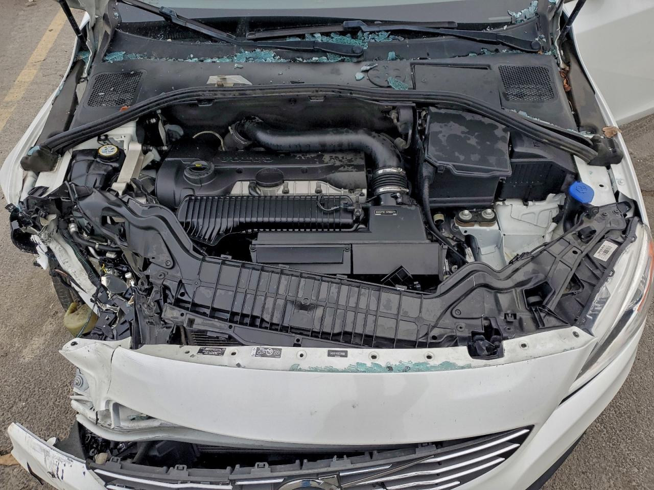 2016 VOLVO S60 PREMIER photo 11