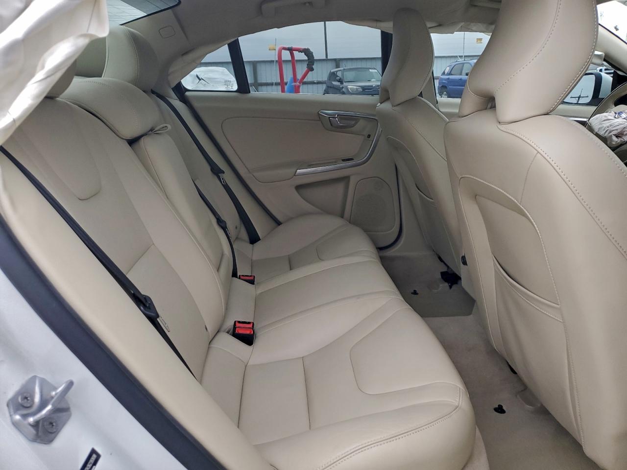 2016 VOLVO S60 PREMIER photo 10