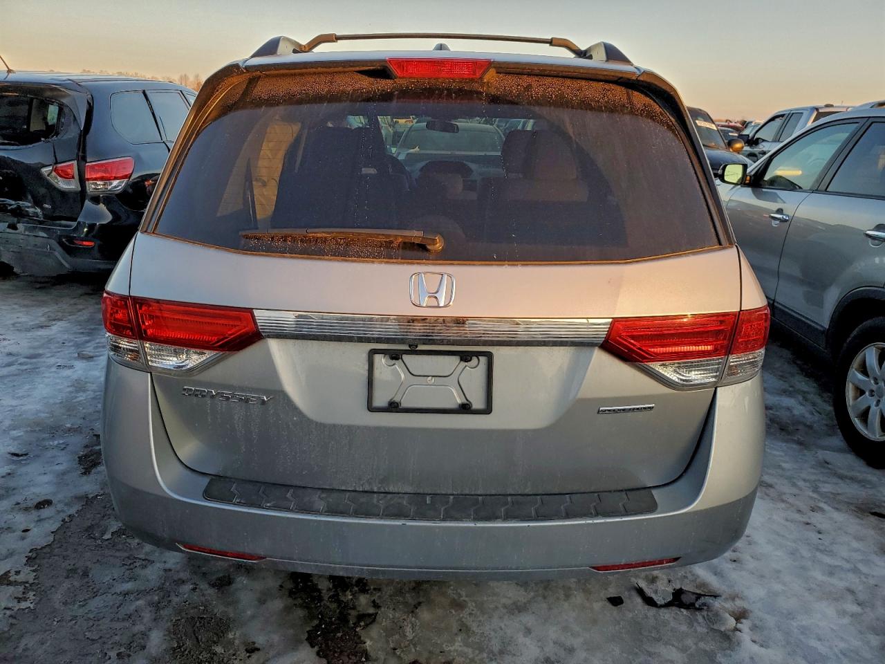 2016 HONDA ODYSSEY SE photo 6