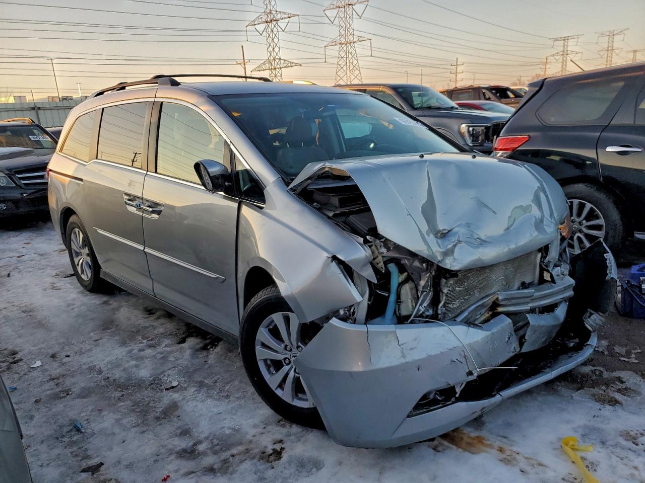2016 HONDA ODYSSEY SE photo 4
