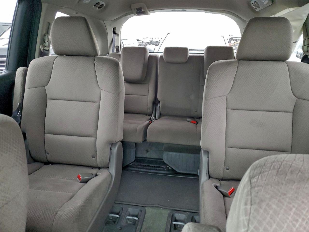 2016 HONDA ODYSSEY SE photo 10
