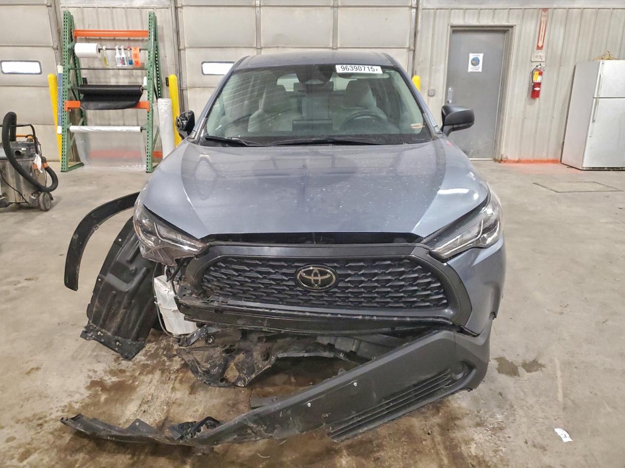 2023 TOYOTA COROLLA CROSS L photo 5