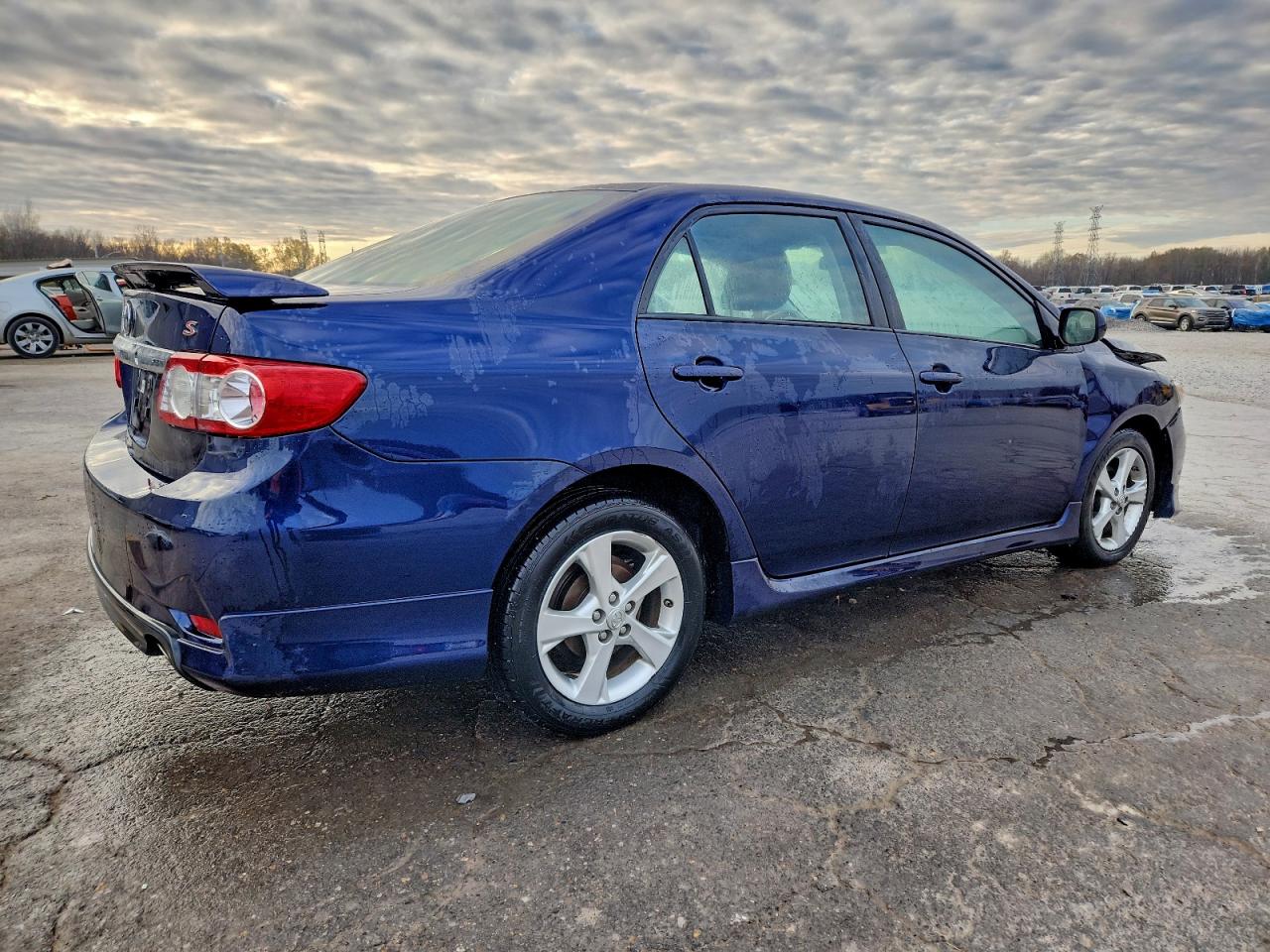 2012 TOYOTA COROLLA BASE photo 3
