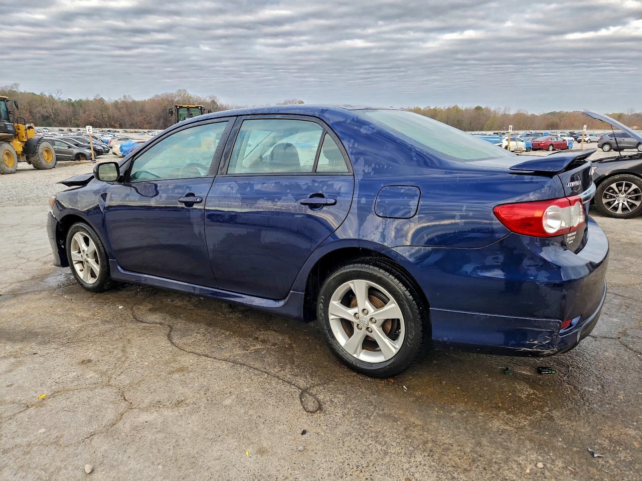 2012 TOYOTA COROLLA BASE photo 2