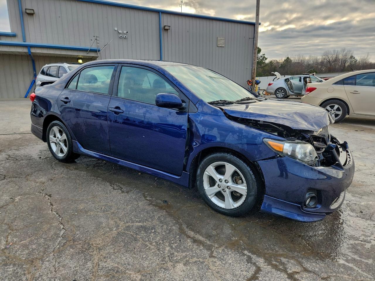 2012 TOYOTA COROLLA BASE photo 4