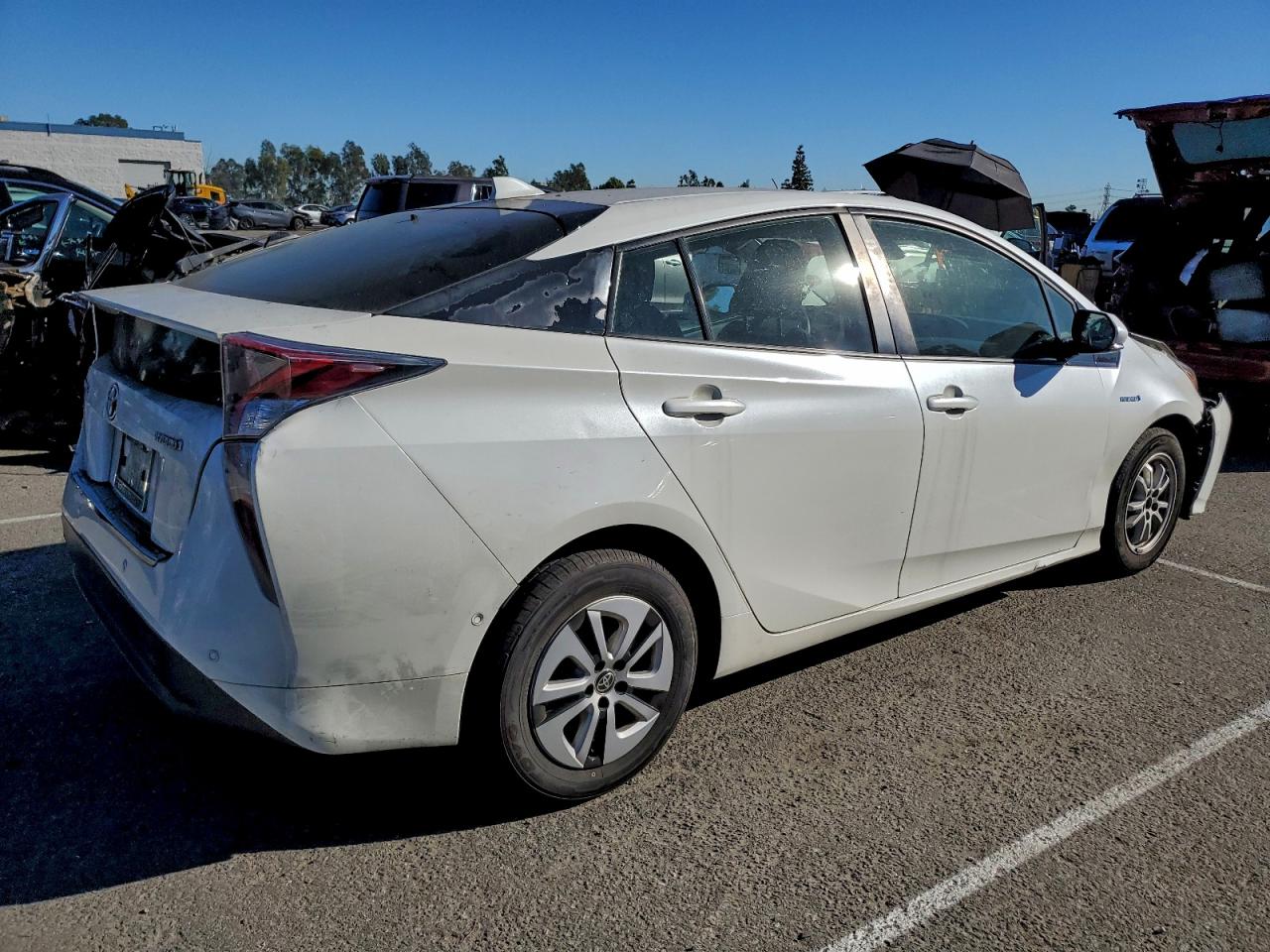 2018 TOYOTA PRIUS photo 3