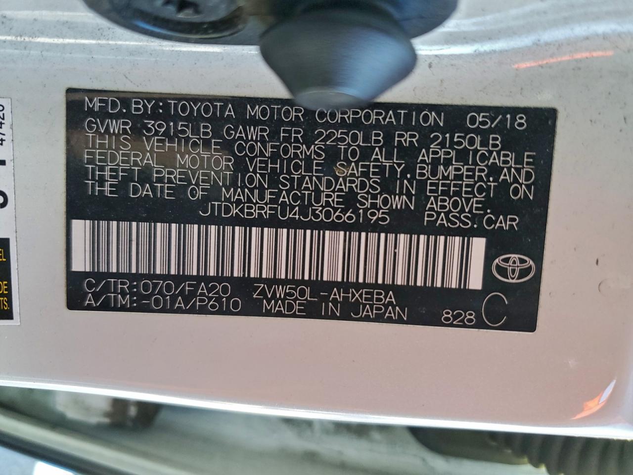 2018 TOYOTA PRIUS photo 12