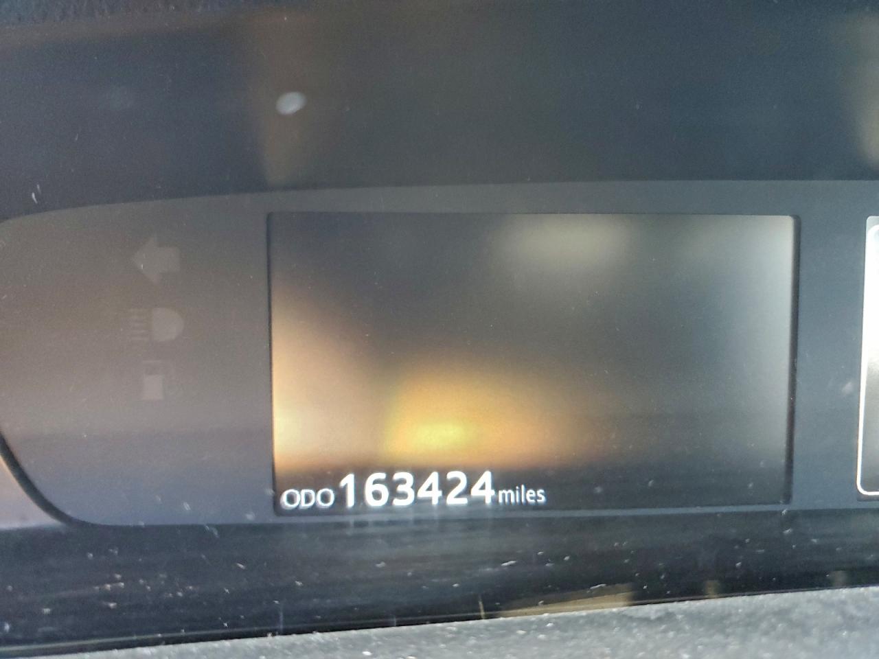 2018 TOYOTA PRIUS photo 9