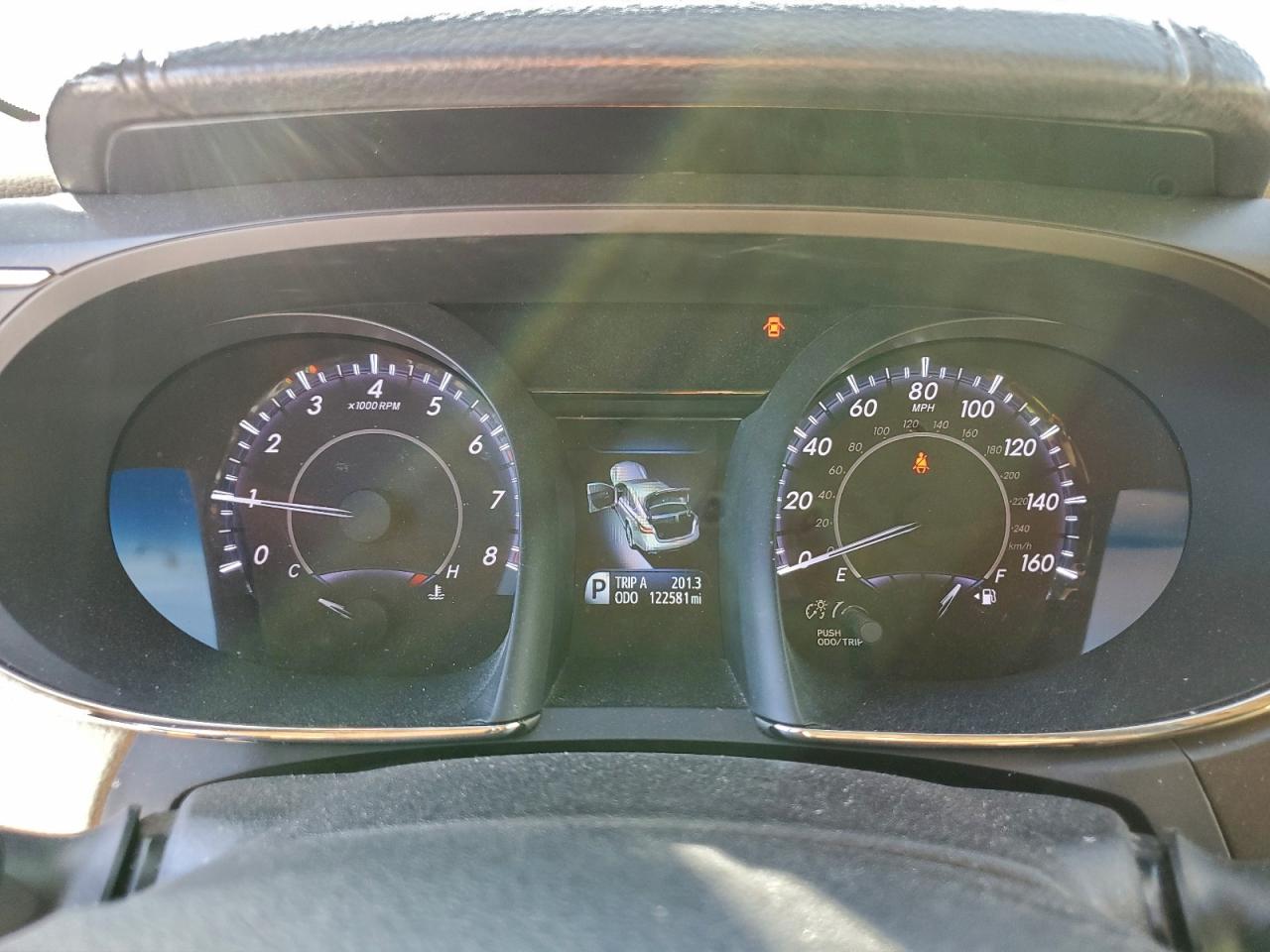 2016 TOYOTA AVALON XLE photo 9