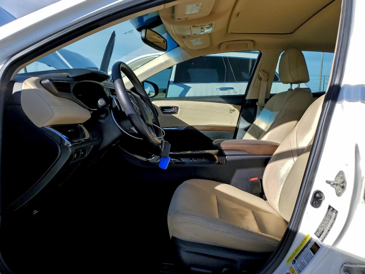2016 TOYOTA AVALON XLE photo 7