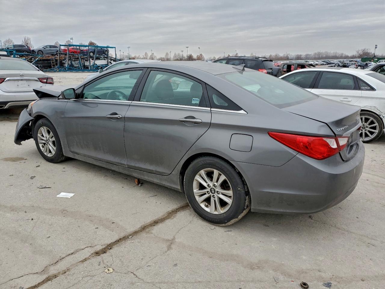 2013 HYUNDAI SONATA GLS photo 2