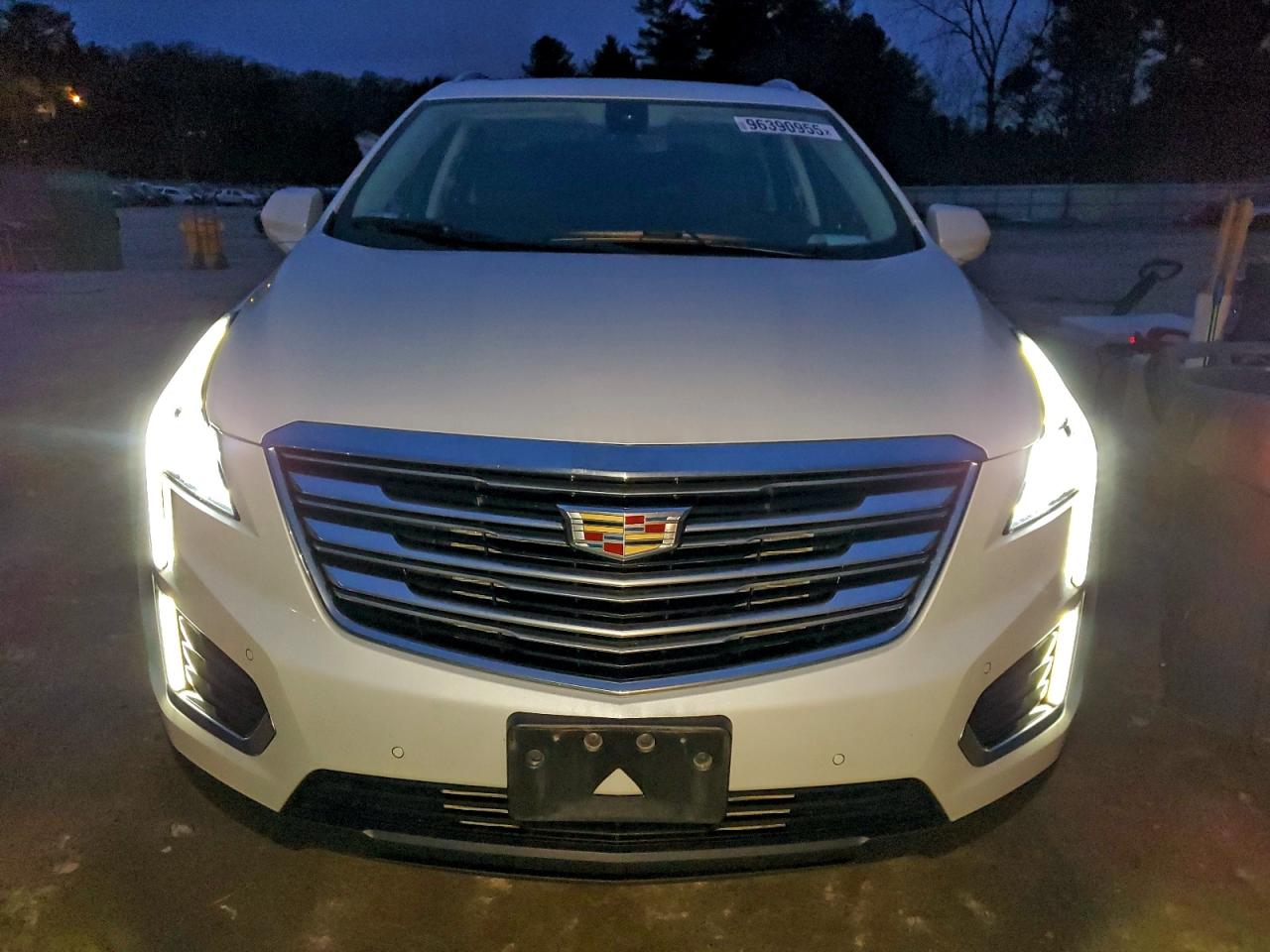 2017 CADILLAC XT5 PREMIUM LUXURY photo 5